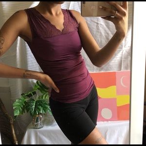 Tight tank top💜